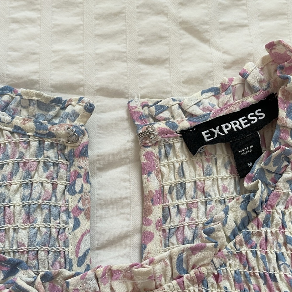 Express Ruched Poplin Top - Picture 2 of 6